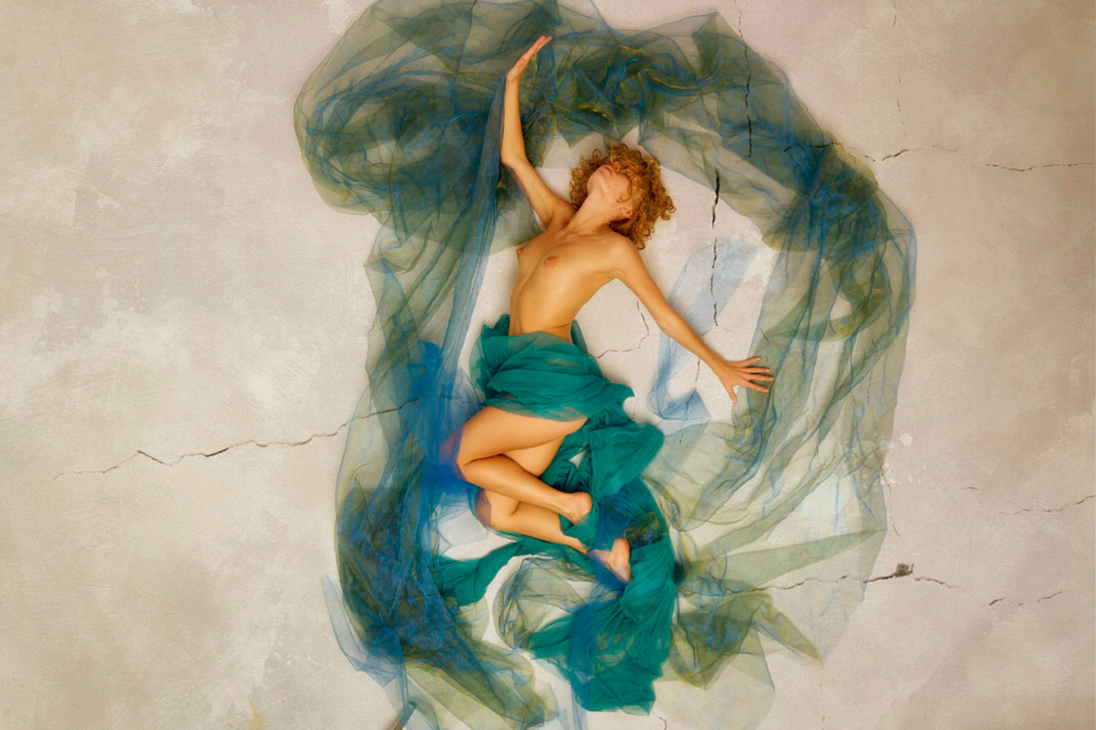 RGB B – fine art photography artwork by RAN ART, exploring blue as a symbolic color through form, depth and poetic atmosphere.